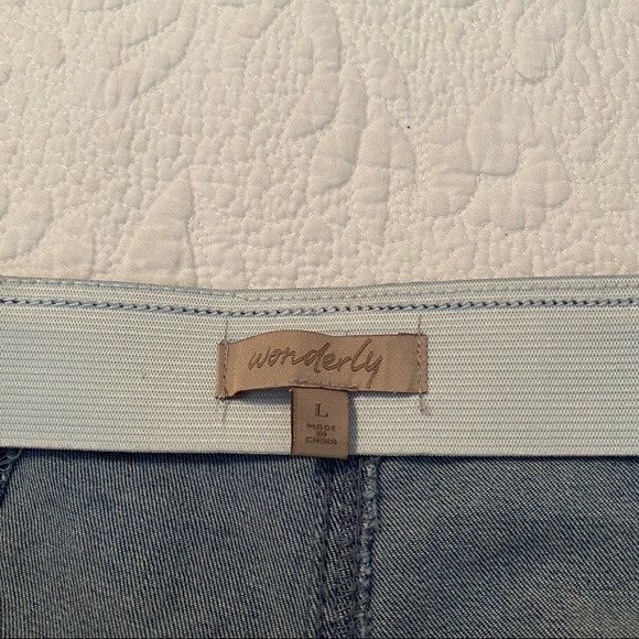 Wonderly Flare Fray Hem Pull On Jeans - L - Picture 3 of 11